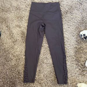 Aerie offline leggings with mesh ankle design